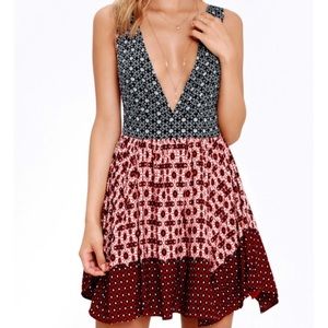 NWT Lulu’s red and blue floral printed dress sz XS